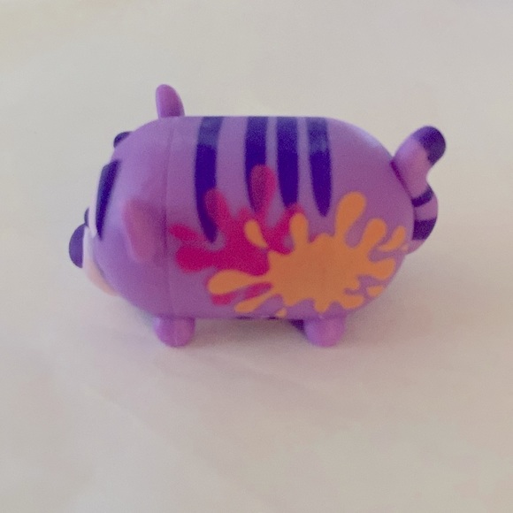 Disney Tsum Tsum Color Pop LE Tigger - Picture 2 of 6